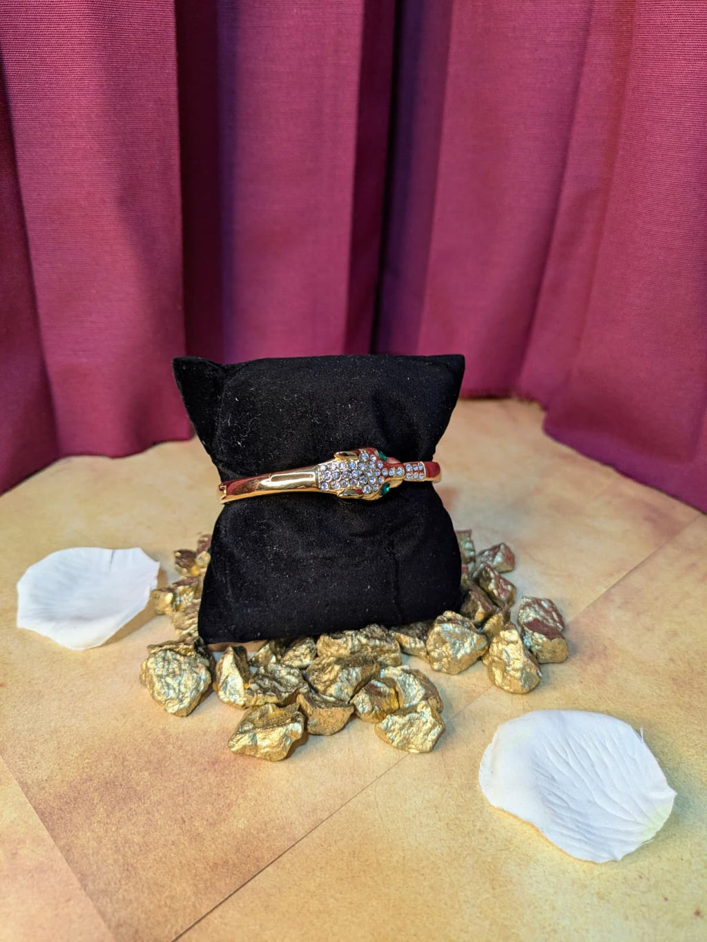 Brazalete modelo AZARA