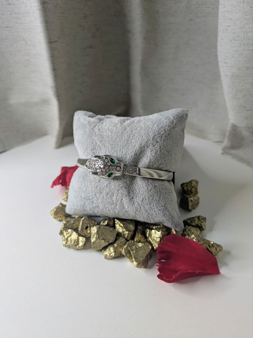 Brazalete modelo AZARA