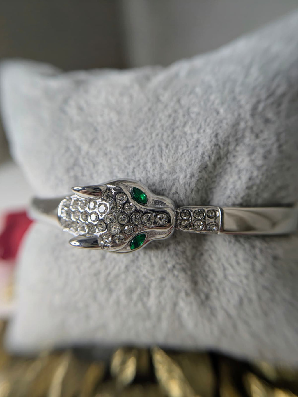 Brazalete modelo AZARA