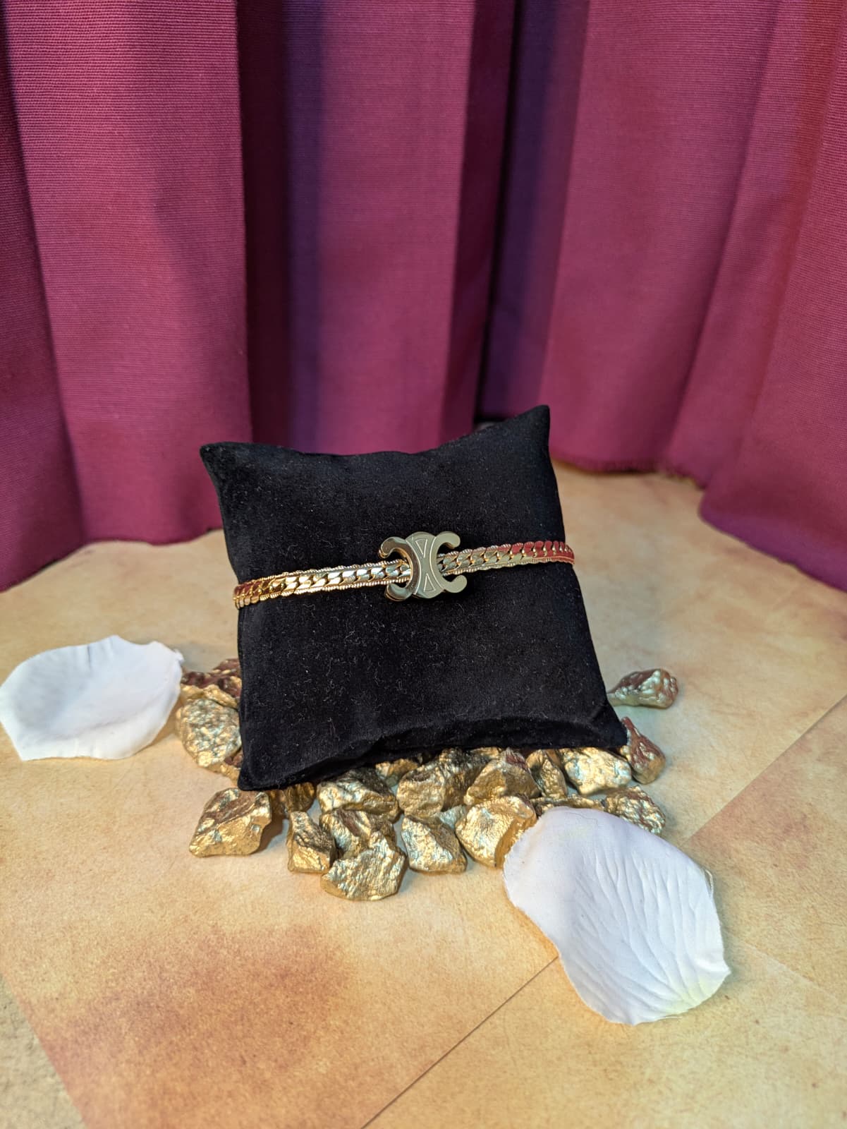 Pulsera modelo BORDON