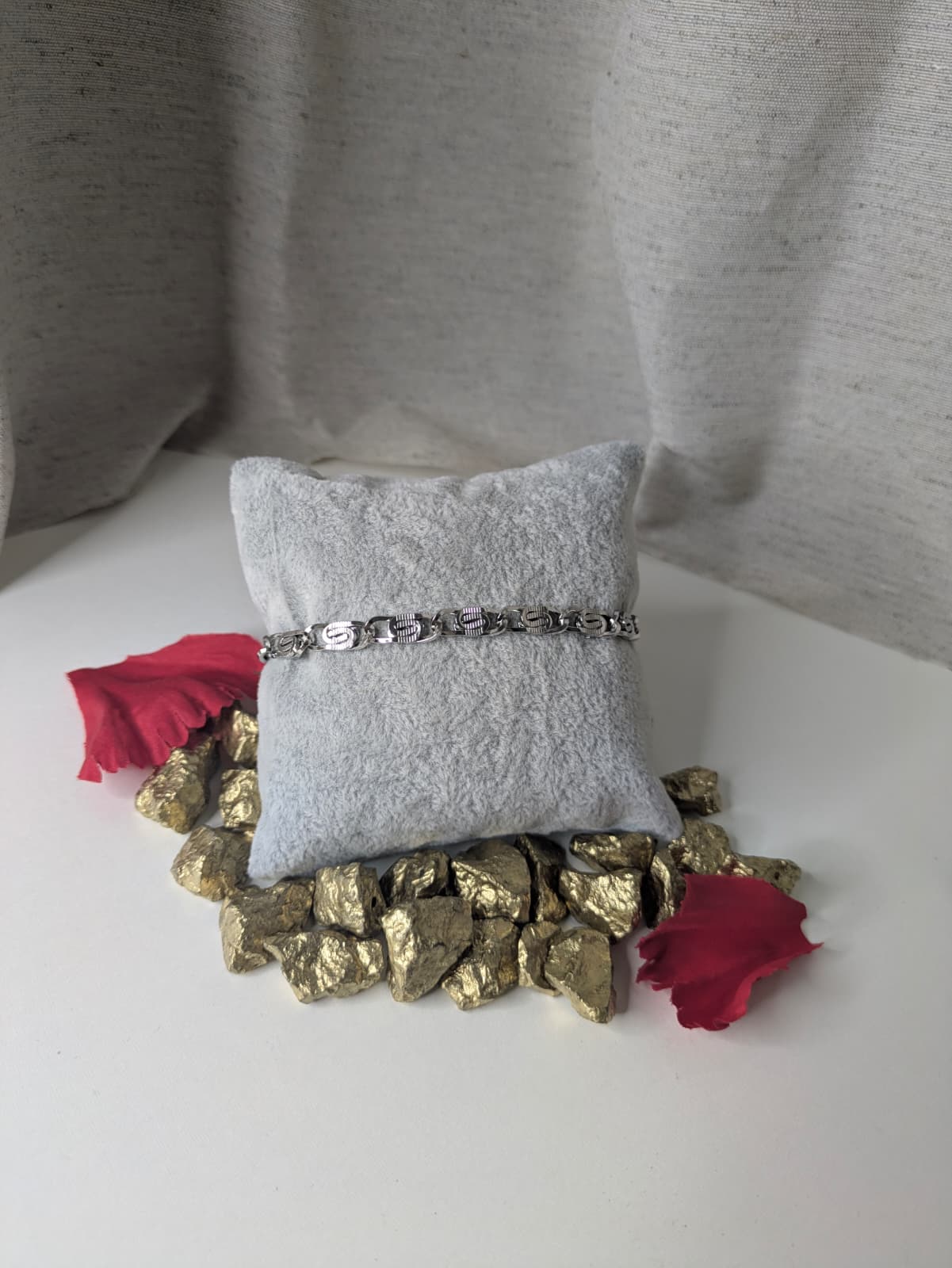 Pulsera modelo CARABELLE