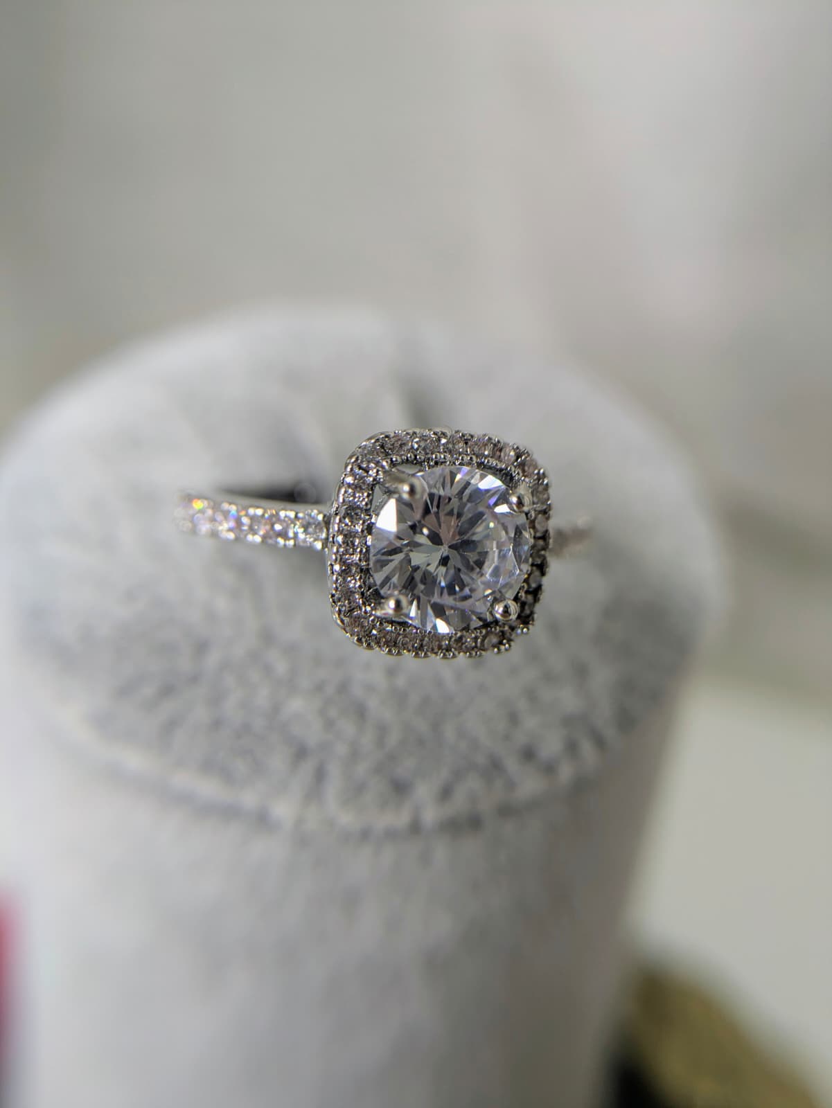 Sortija modelo CASTIEL