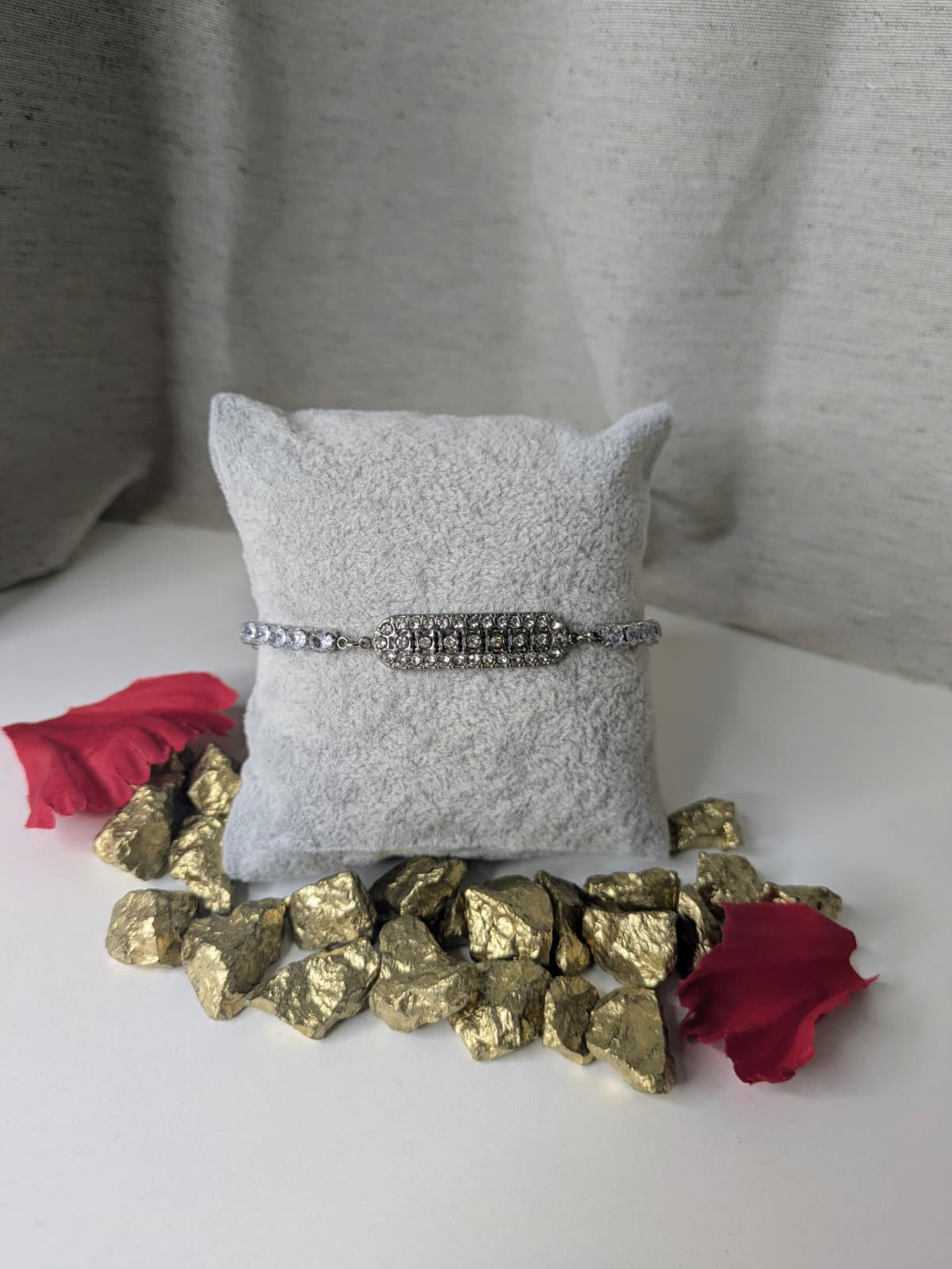 Pulsera modelo LUNIVELLE